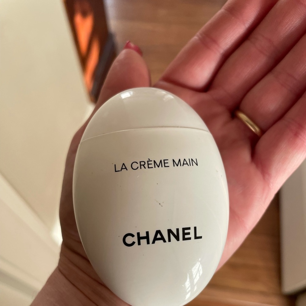 Chanel- la crème main ( hand creme) 3/4 full